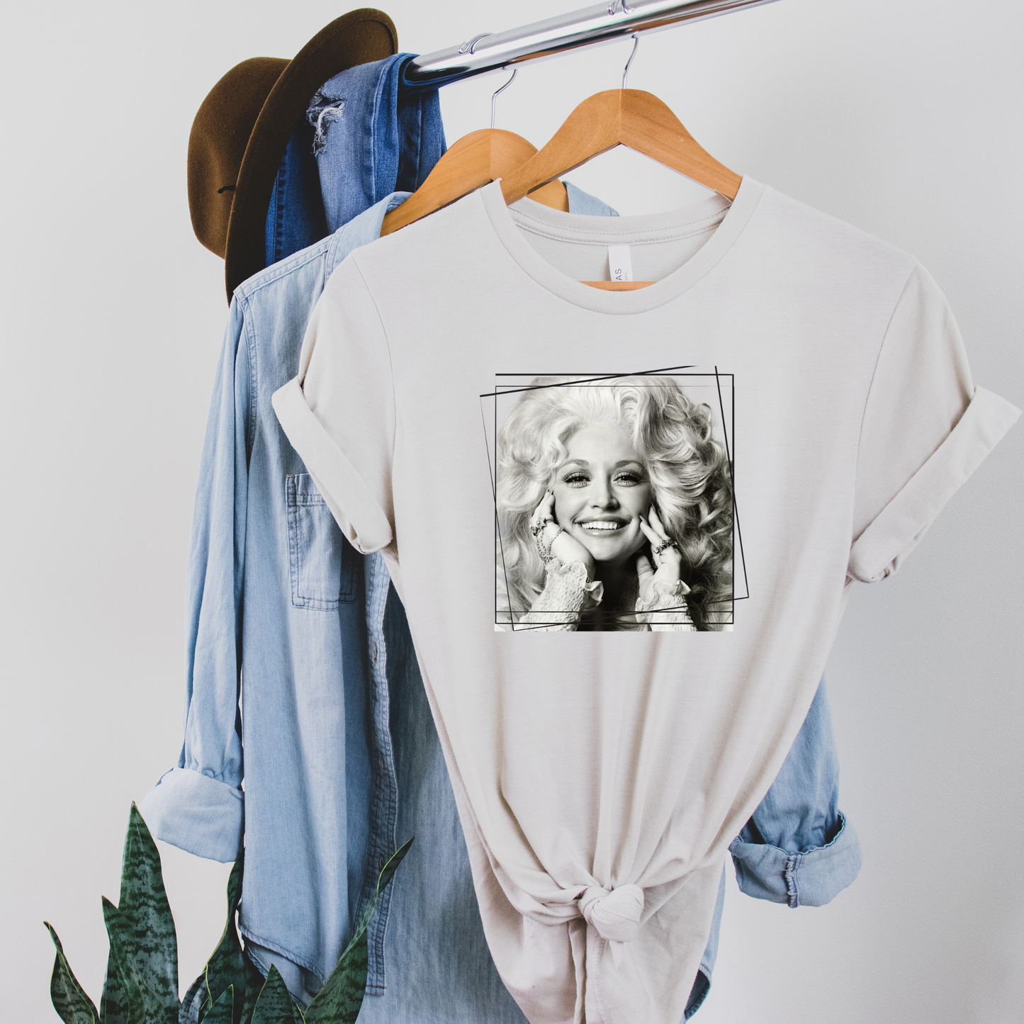 Dolly Parton Graphic Tee