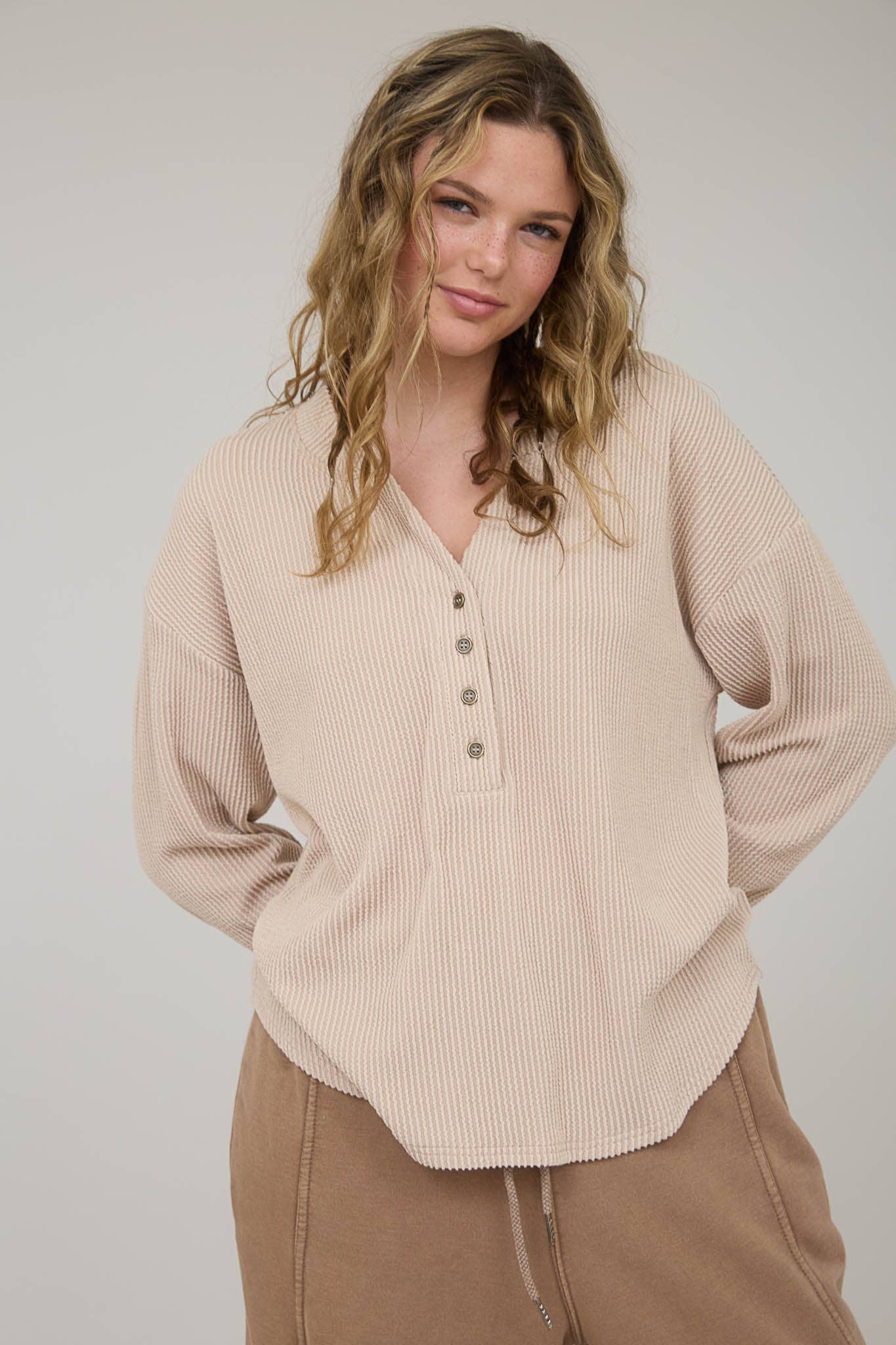 Ribbed Long-Sleeve - Light Khaki