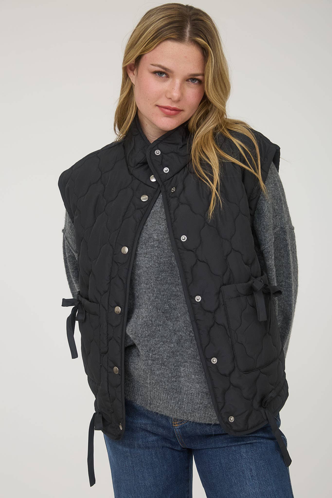 Bow Tie Puffer Vest - Black